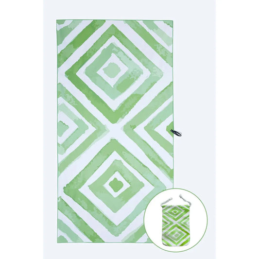 Greens Beach XL Beach Towel & Pouch Newlyfe