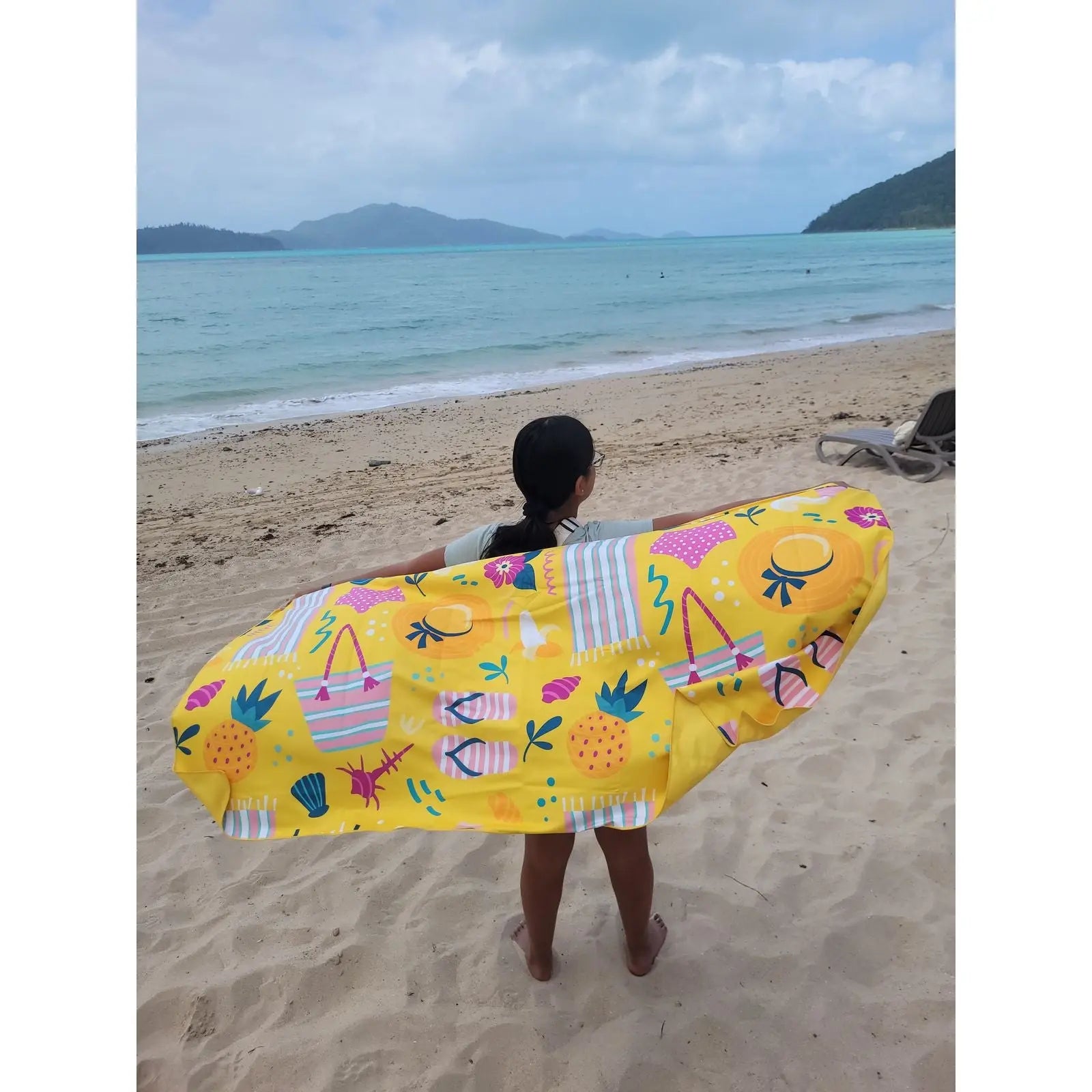 City Beach Towel & Pouch Newlyfe