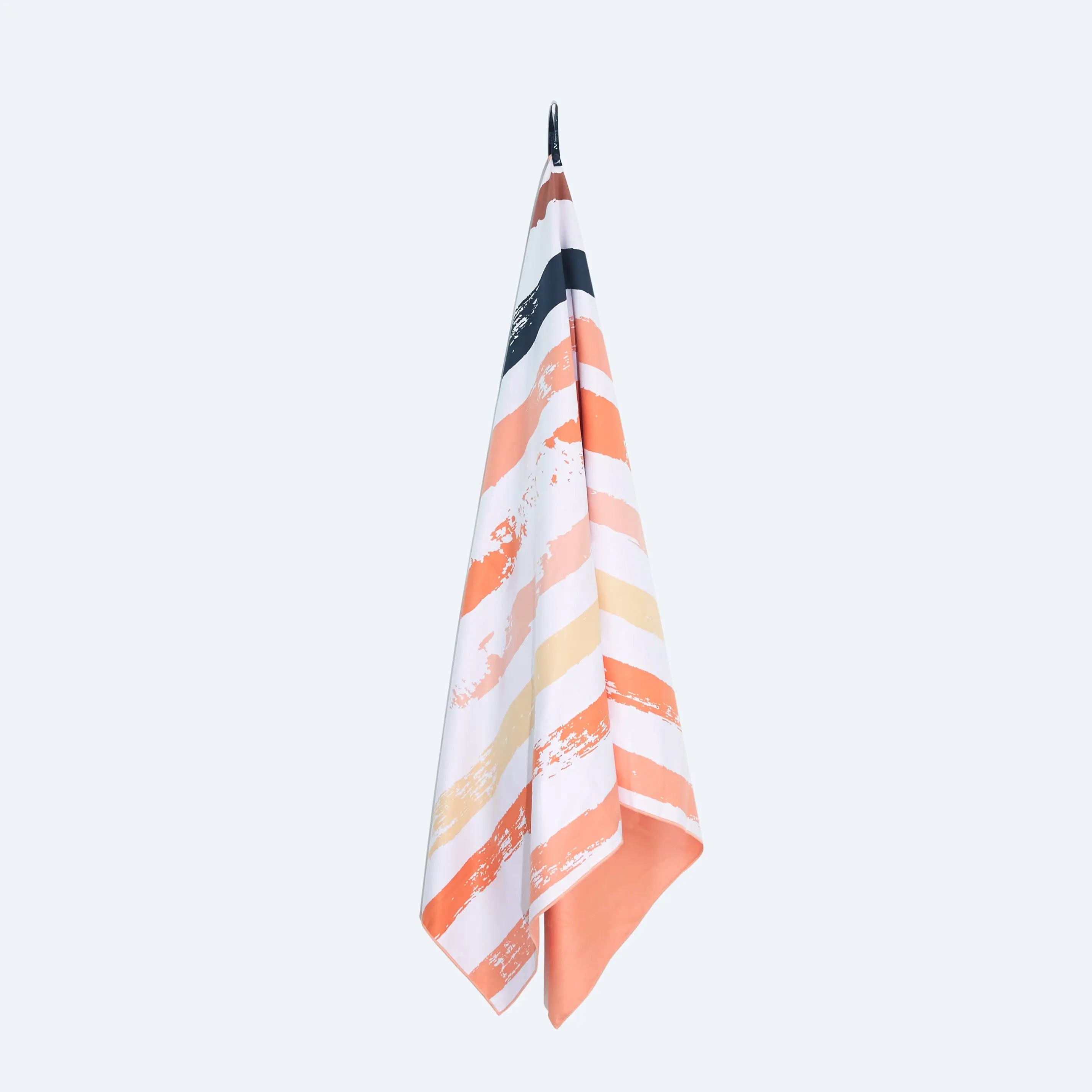 Coral Bay XL Beach Towel & Pouch Newlyfe