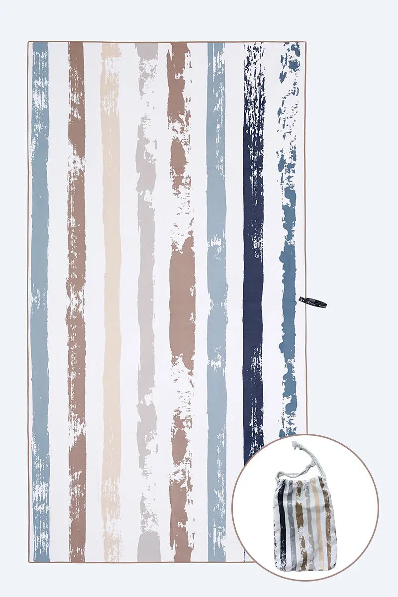 Bundle - Whitehaven Large Beach Towel & Pouch Newlyfe