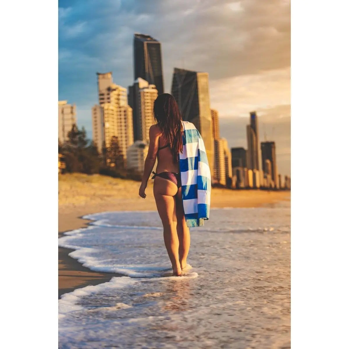 NEWLYFE SAND FREE MICROFIBER BEACH TOWEL