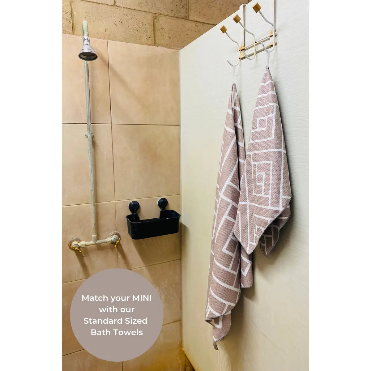 QUICK DRY AND COMPACT BATH TOWEL FOR TRAVEL
