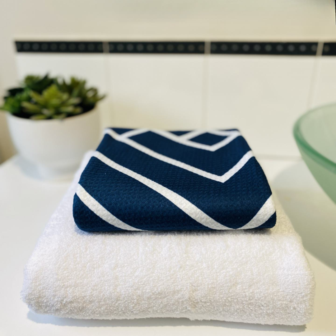 Soft Luxurious Waffle Weave Microfibre Navy Bath Towel Newlyfe