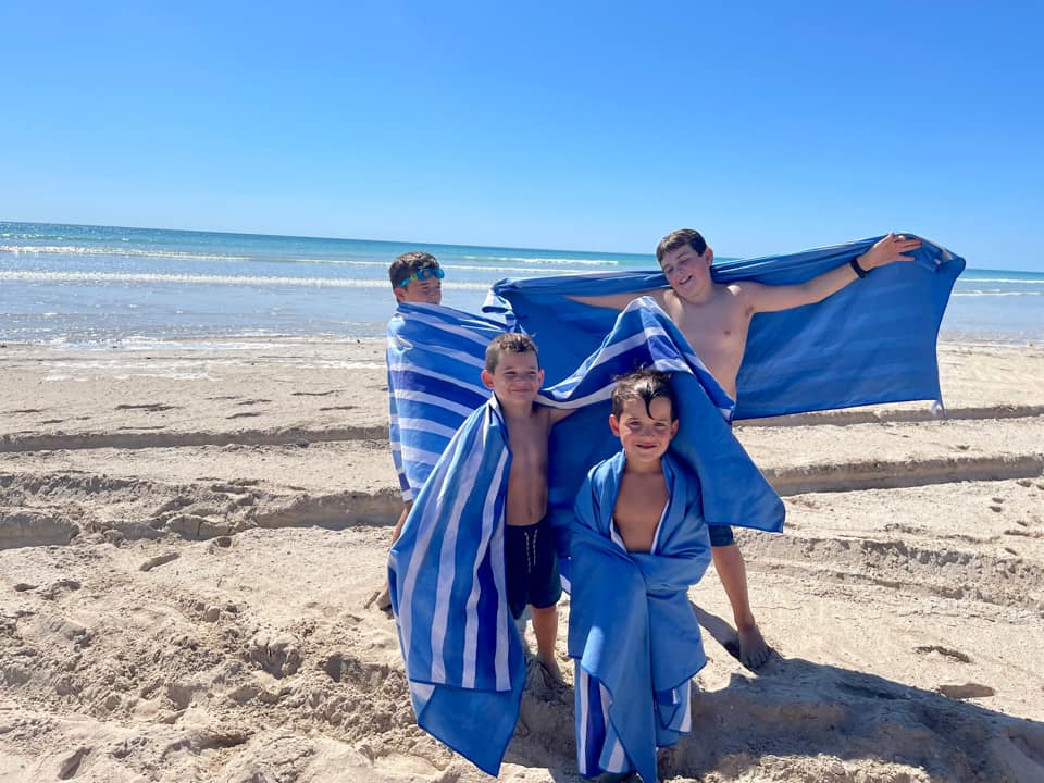 NEWLYFE SAND FREE MICROFIBER BEACH TOWEL